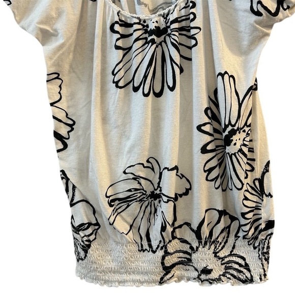 American Eagle Women's Floral Blouse Size L black and white - Picture 3 of 8